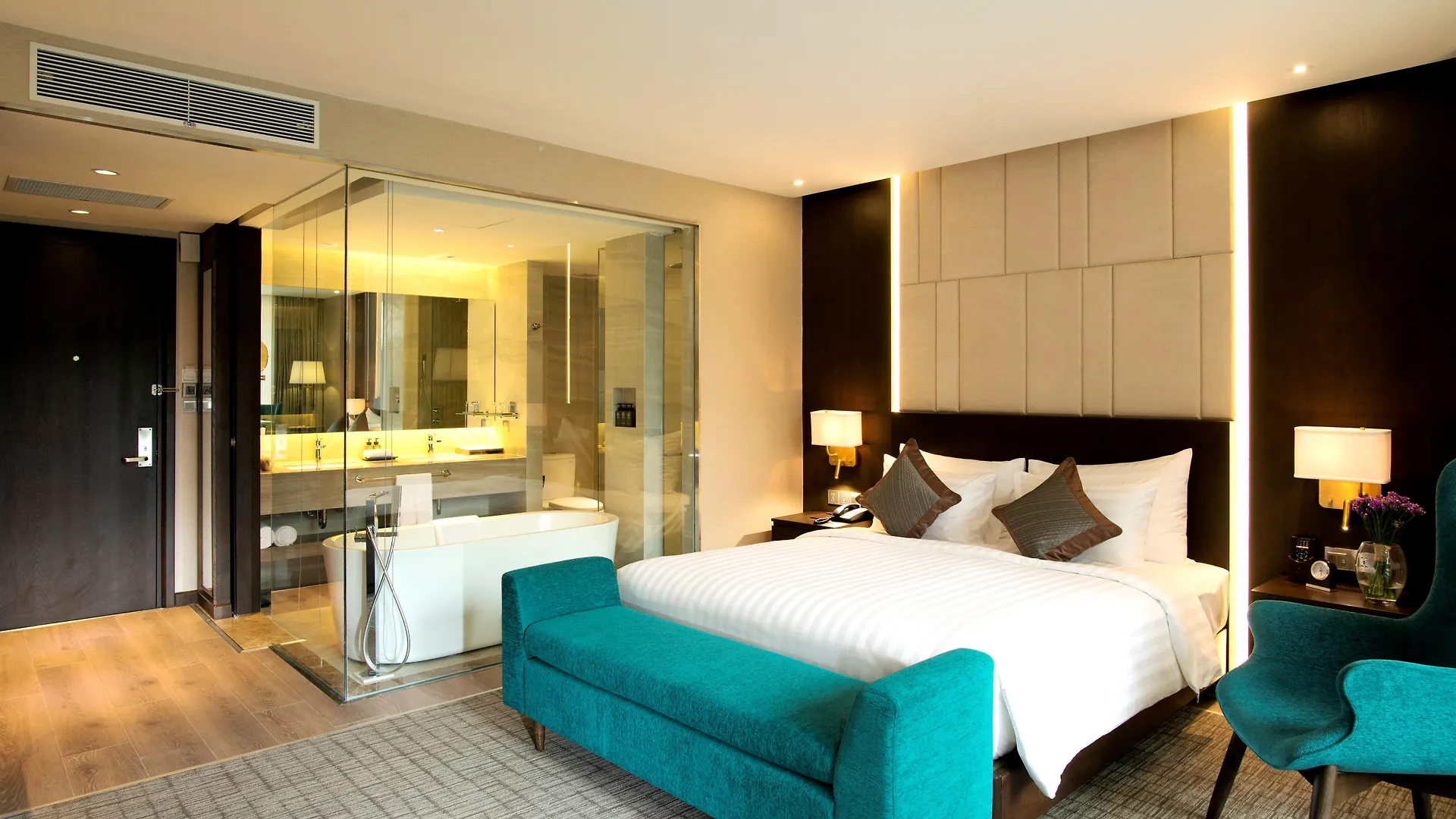 ****  New Orient Hotel Da Nang Vietnam