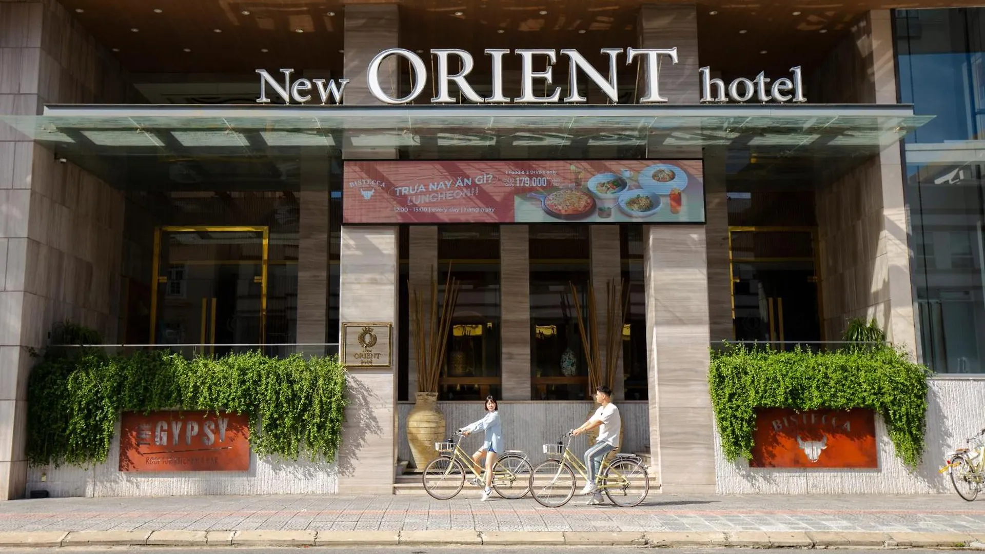 New Orient Hotel Da Nang 4*,
